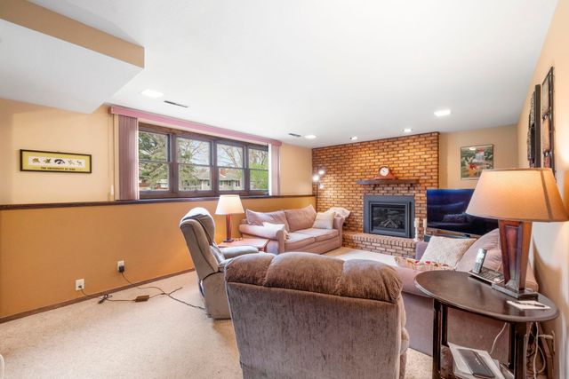 1406 Prospect Boulevard, Waterloo, IA 50701