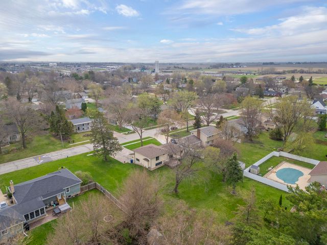 1406 Prospect Boulevard, Waterloo, IA 50701