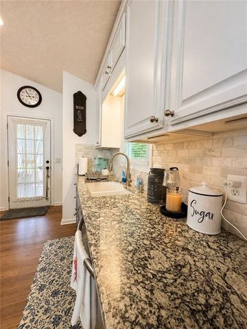 733 Jacoby Drive, Loganville, GA 30052
