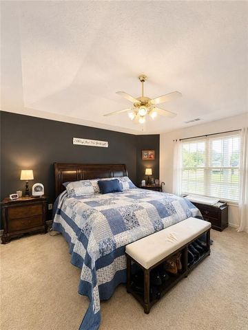 733 Jacoby Drive, Loganville, GA 30052