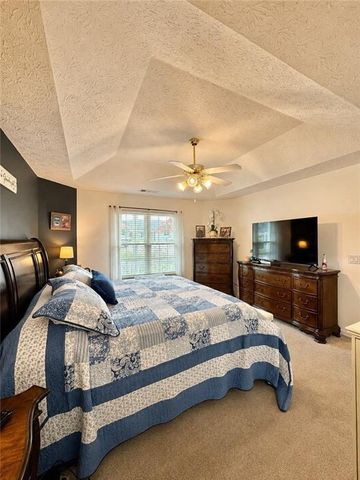733 Jacoby Drive, Loganville, GA 30052