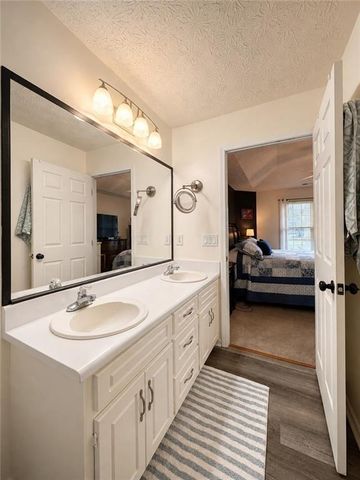 733 Jacoby Drive, Loganville, GA 30052