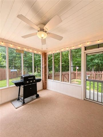733 Jacoby Drive, Loganville, GA 30052
