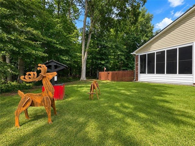 733 Jacoby Drive, Loganville, GA 30052