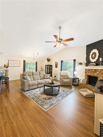 733 Jacoby Drive, Loganville, GA 30052