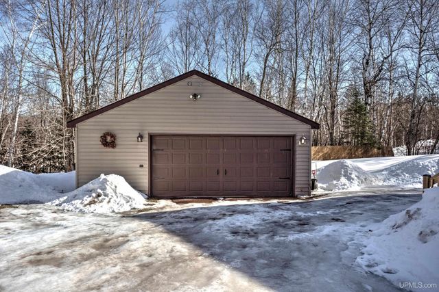 5481 Center Drive, Hurley, WI 54534