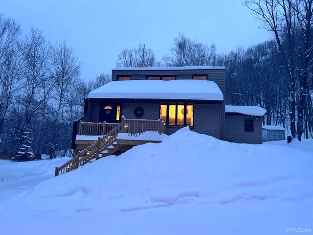 5481 Center Drive, Hurley, WI 54534