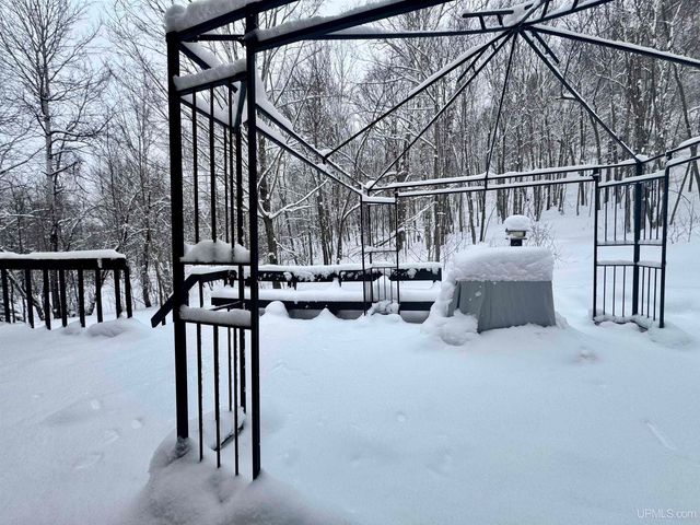 5481 Center Drive, Hurley, WI 54534