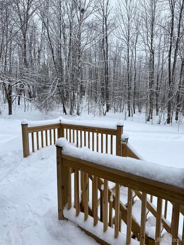 5481 Center Drive, Hurley, WI 54534