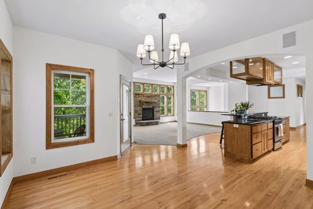 3958 Greystone Ridge, Eagan, MN 55122