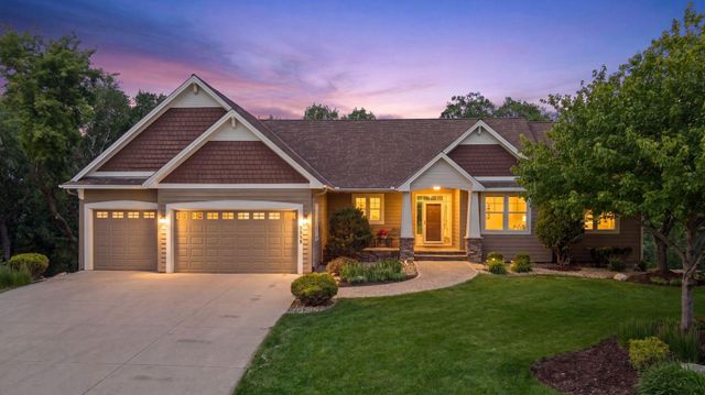 3958 Greystone Ridge, Eagan, MN 55122