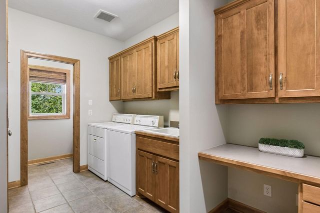 3958 Greystone Ridge, Eagan, MN 55122
