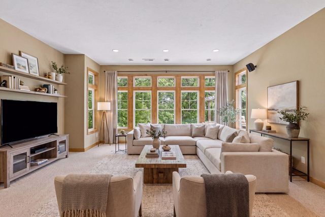3958 Greystone Ridge, Eagan, MN 55122