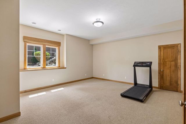 3958 Greystone Ridge, Eagan, MN 55122