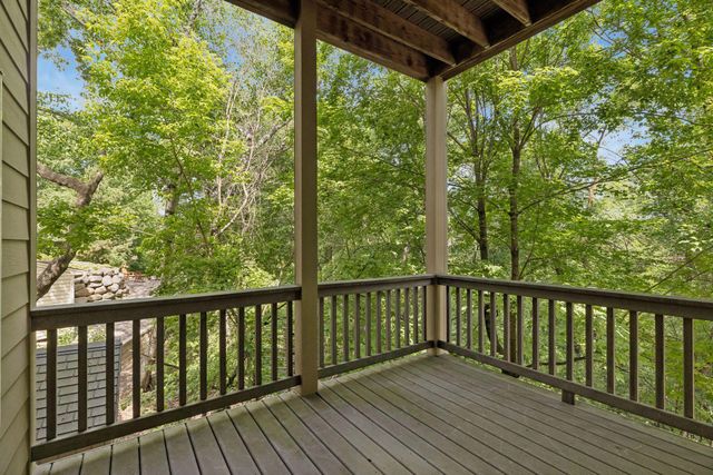 3958 Greystone Ridge, Eagan, MN 55122