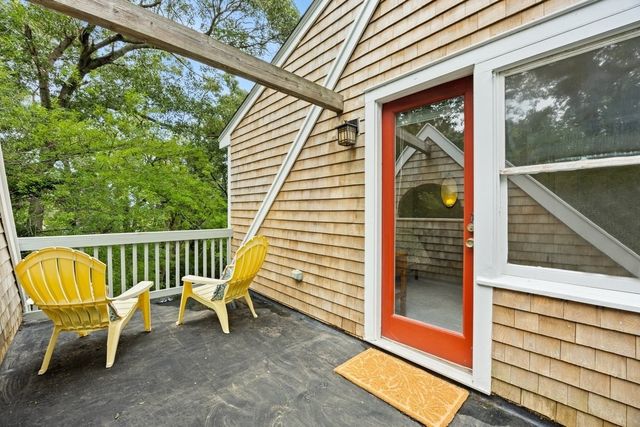 74 Arboretum Rd, Plymouth, MA 02360