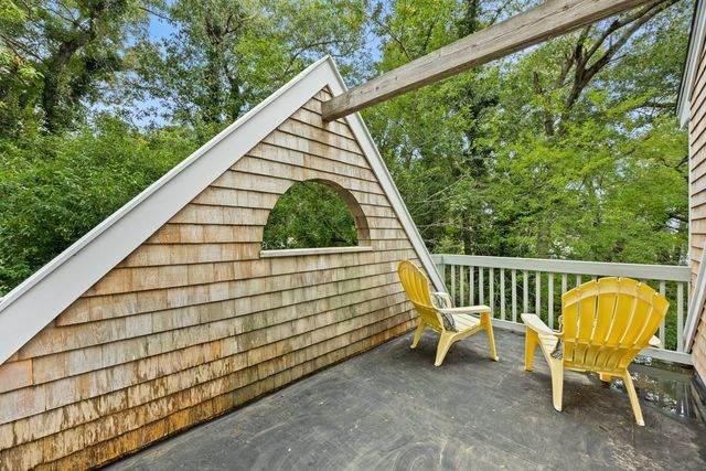 74 Arboretum Rd, Plymouth, MA 02360