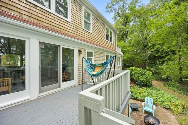 74 Arboretum Rd, Plymouth, MA 02360