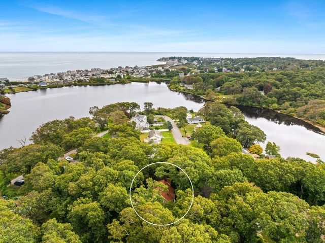 74 Arboretum Rd, Plymouth, MA 02360