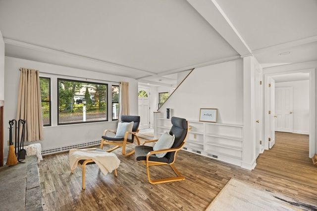 74 Arboretum Rd, Plymouth, MA 02360