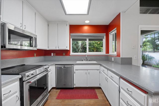 8000 Kroll Way 56, Bakersfield, CA 93311