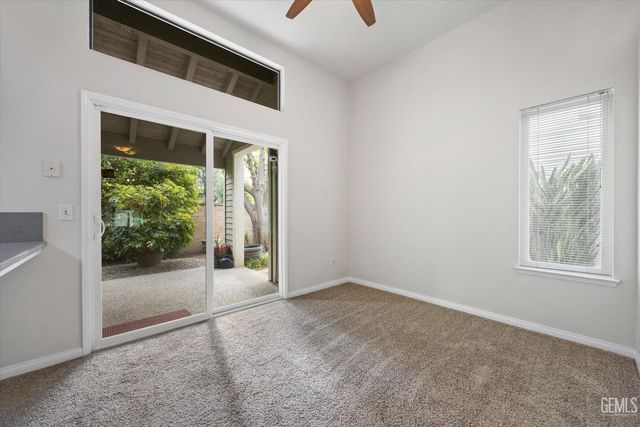 8000 Kroll Way 56, Bakersfield, CA 93311