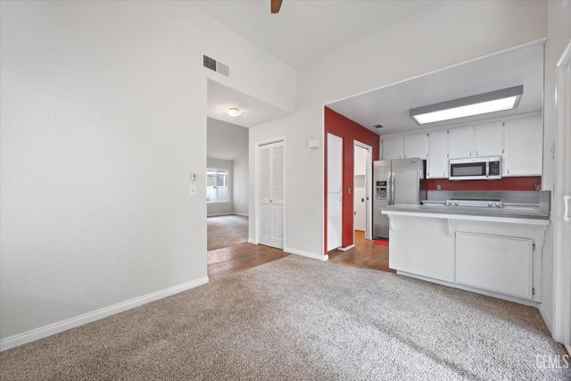 8000 Kroll Way 56, Bakersfield, CA 93311