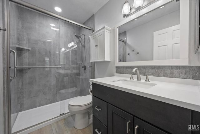 8000 Kroll Way 56, Bakersfield, CA 93311