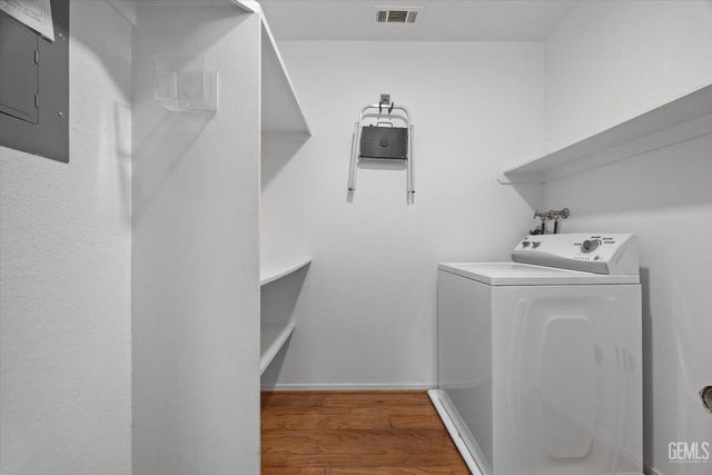 8000 Kroll Way 56, Bakersfield, CA 93311