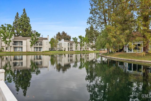 8000 Kroll Way 56, Bakersfield, CA 93311