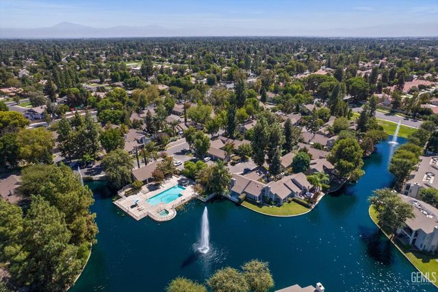 8000 Kroll Way 56, Bakersfield, CA 93311