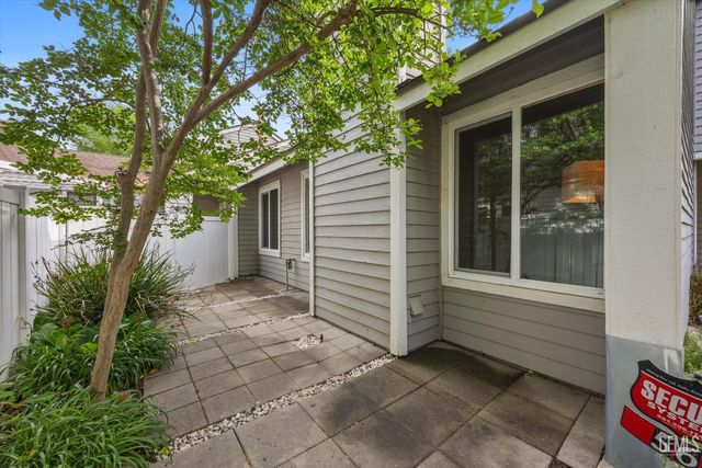 8000 Kroll Way 56, Bakersfield, CA 93311