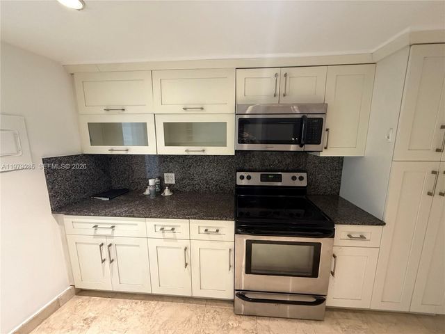 5255 Collins Ave 7B, Miami Beach, FL 33140