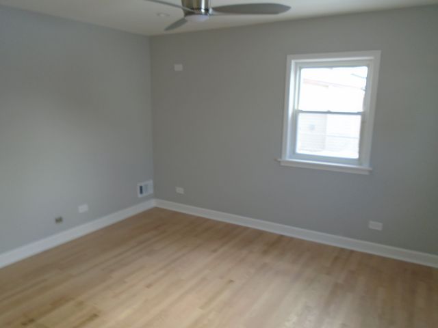 8258 N Octavia Avenue, Niles, IL 60714