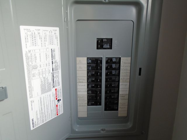 8258 N Octavia Avenue, Niles, IL 60714