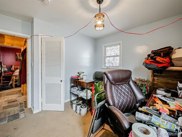 25038 Annapolis Street, Dearborn Heights, MI 48125