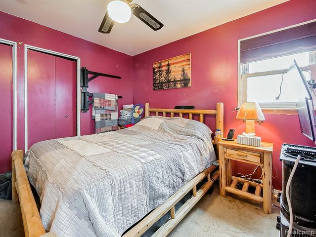 25038 Annapolis Street, Dearborn Heights, MI 48125