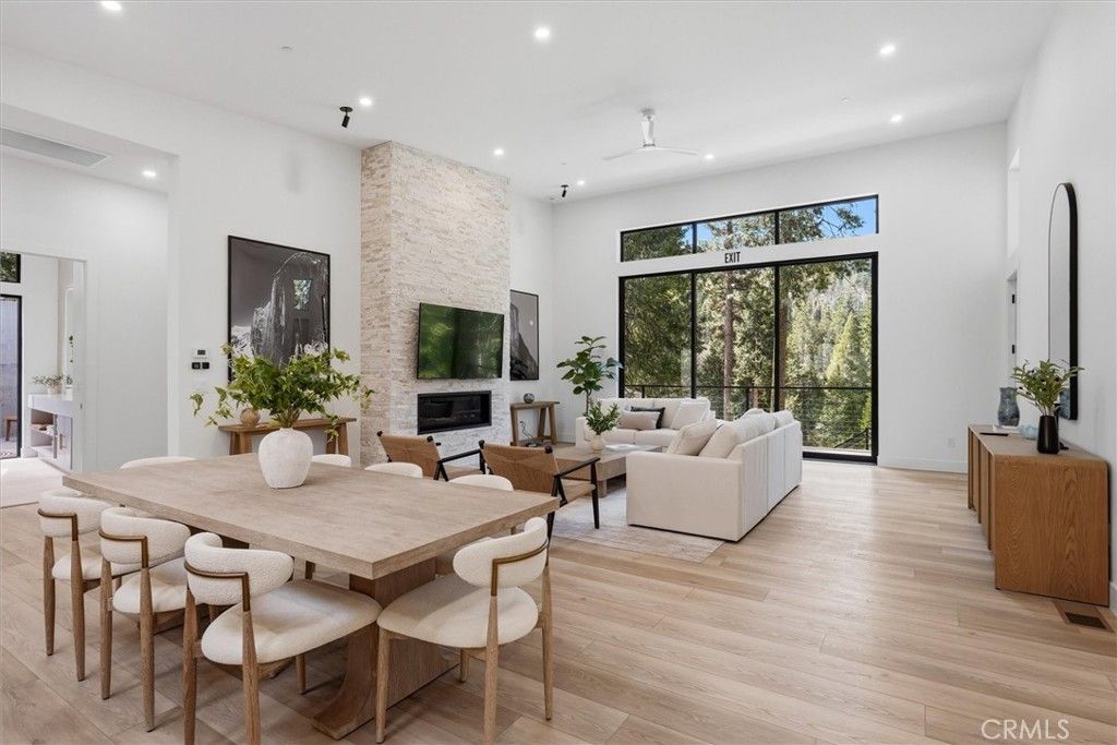 Image 13 of property listing at 7175 Yosemite Park, Yosemite, CA 95389