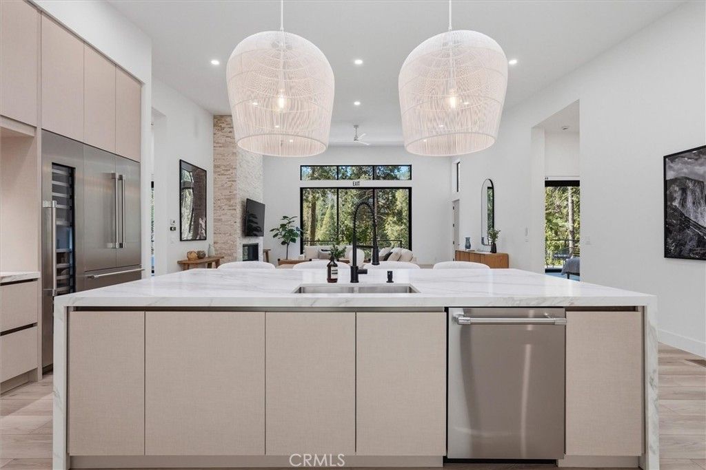 Image 16 of property listing at 7175 Yosemite Park, Yosemite, CA 95389