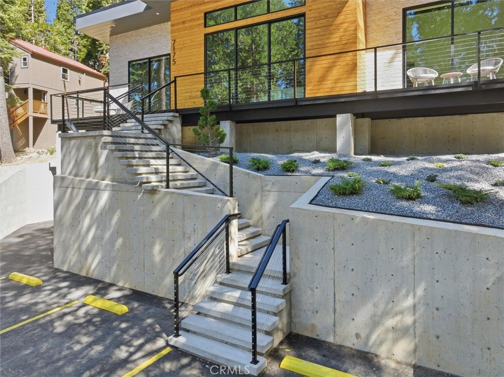 Image 6 of property listing at 7175 Yosemite Park, Yosemite, CA 95389