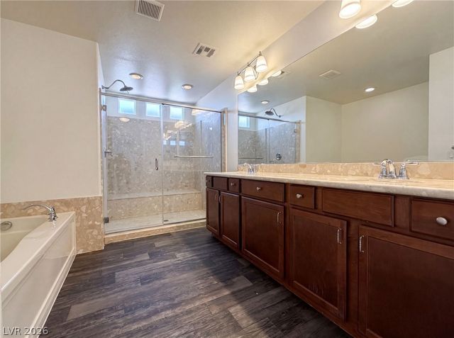 5429 Ledgewood Creek Avenue, Las Vegas, NV 89141