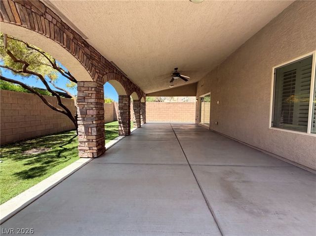 5429 Ledgewood Creek Avenue, Las Vegas, NV 89141