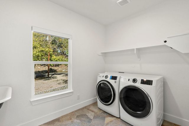 1830 Flite Acres RD, Wimberley, TX 78676