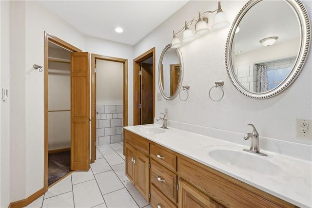 507 Larkin Court, Warrensburg, MO 64093