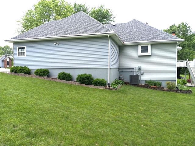 507 Larkin Court, Warrensburg, MO 64093