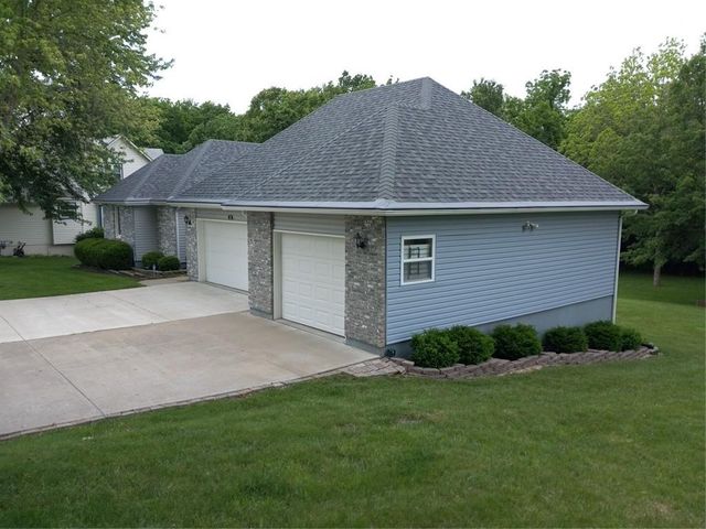 507 Larkin Court, Warrensburg, MO 64093