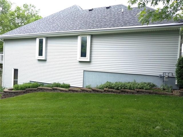 507 Larkin Court, Warrensburg, MO 64093