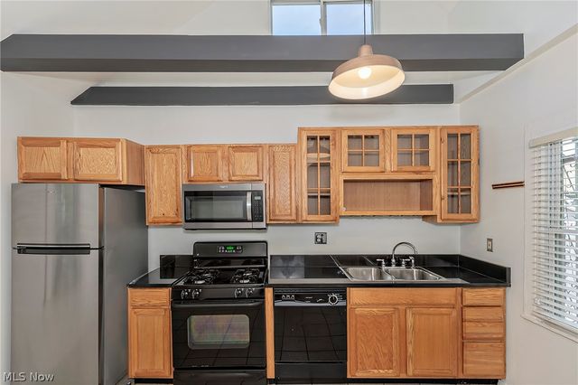 750 Brayton Avenue, Cleveland, OH 44113