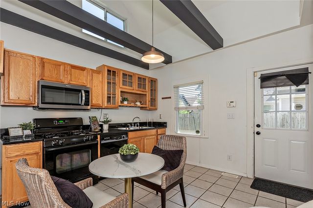 750 Brayton Avenue, Cleveland, OH 44113