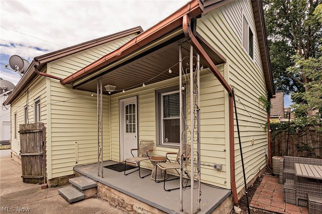 750 Brayton Avenue, Cleveland, OH 44113